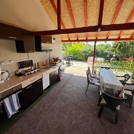 Casa Dorina Apartment Текиргьол Екстериор снимка